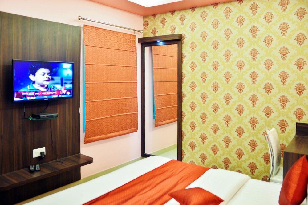 Hotel Janki International By Keymagics Βαρανάσι Εξωτερικό φωτογραφία