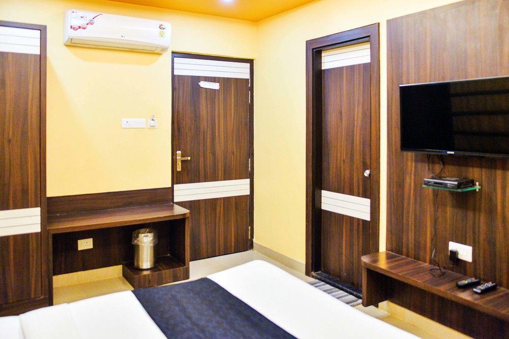 Hotel Janki International By Keymagics Βαρανάσι Εξωτερικό φωτογραφία