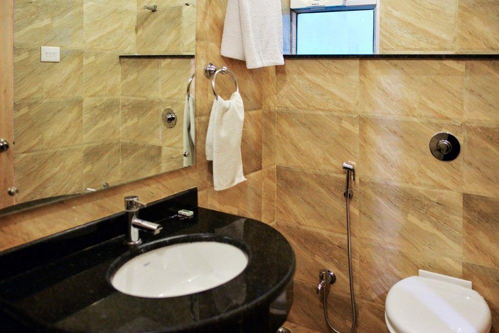Hotel Janki International By Keymagics Βαρανάσι Εξωτερικό φωτογραφία