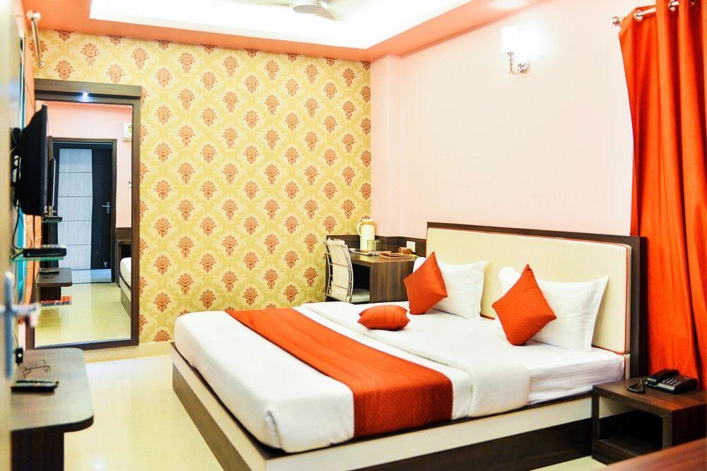 Hotel Janki International By Keymagics Βαρανάσι Εξωτερικό φωτογραφία