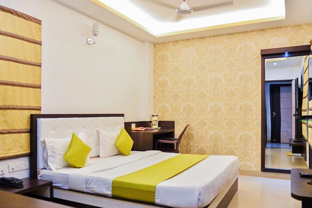 Hotel Janki International By Keymagics Βαρανάσι Εξωτερικό φωτογραφία