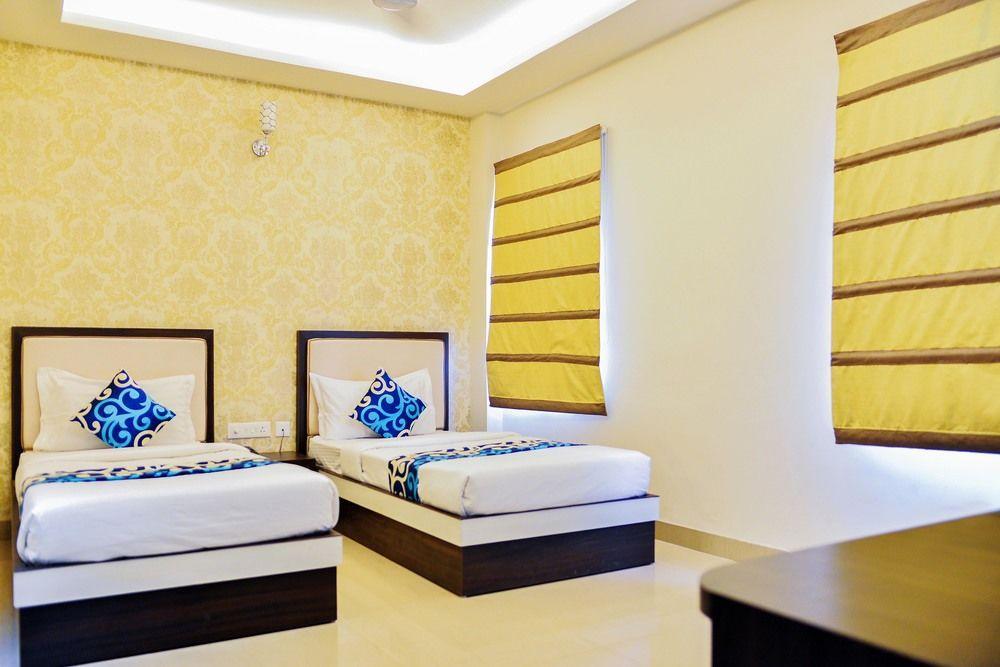 Hotel Janki International By Keymagics Βαρανάσι Εξωτερικό φωτογραφία