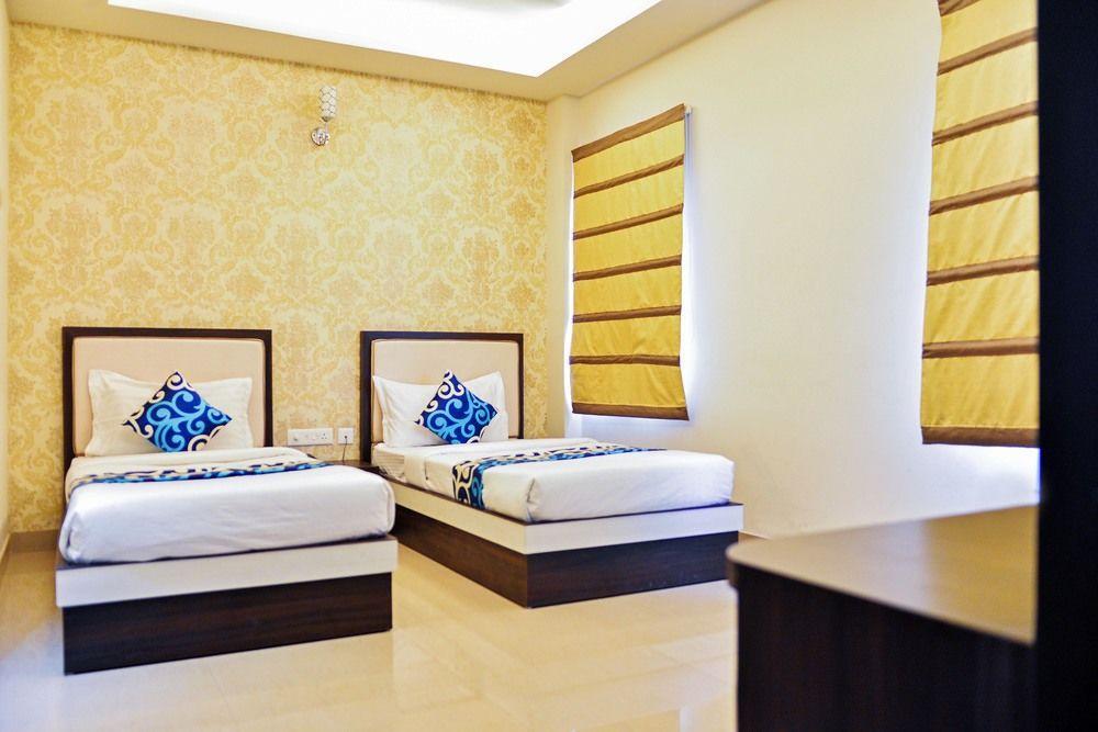 Hotel Janki International By Keymagics Βαρανάσι Εξωτερικό φωτογραφία