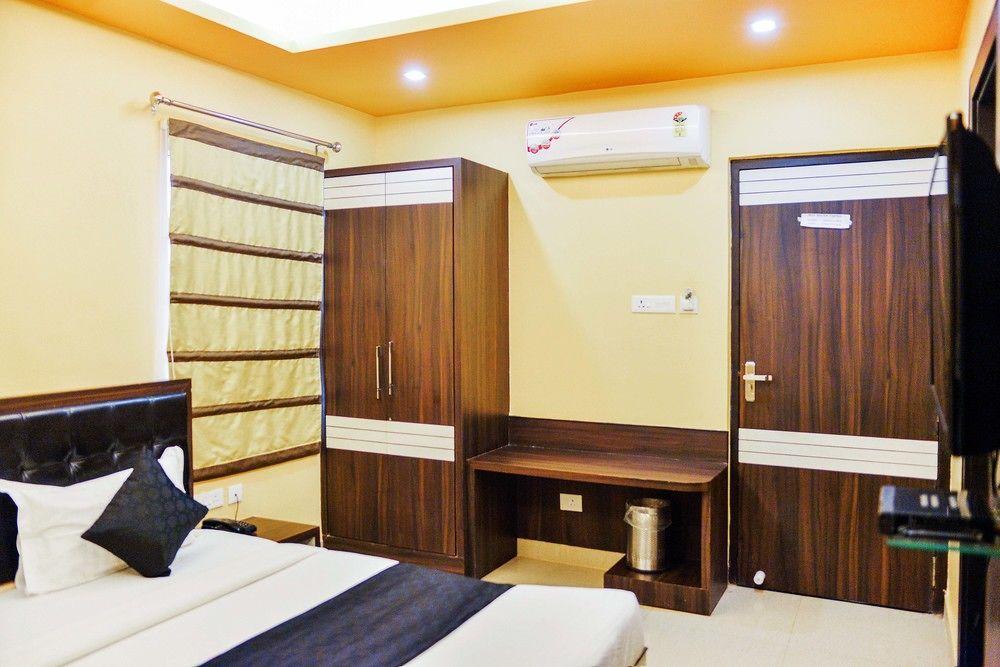 Hotel Janki International By Keymagics Βαρανάσι Εξωτερικό φωτογραφία