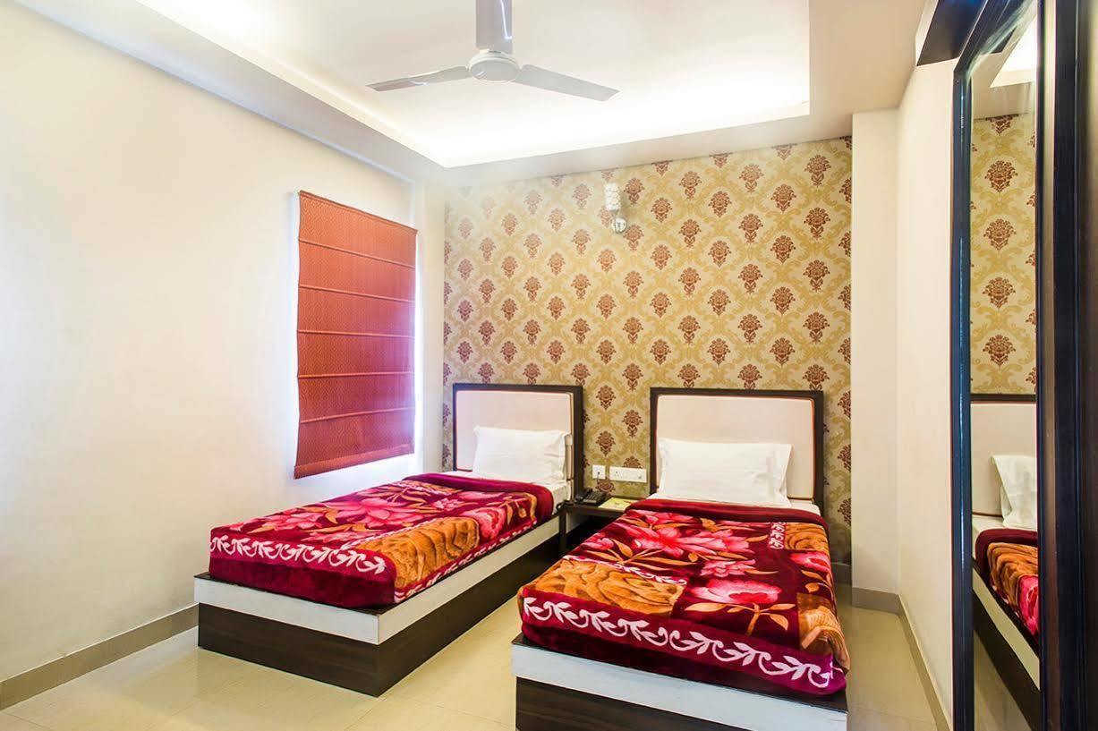 Hotel Janki International By Keymagics Βαρανάσι Εξωτερικό φωτογραφία