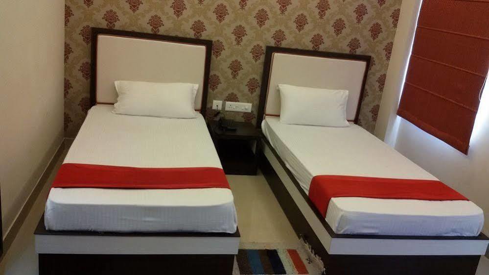 Hotel Janki International By Keymagics Βαρανάσι Εξωτερικό φωτογραφία