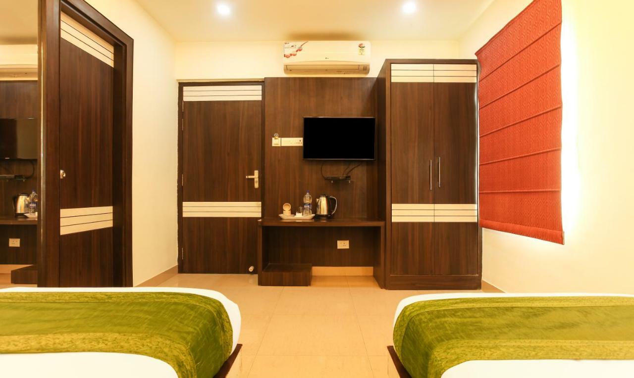 Hotel Janki International By Keymagics Βαρανάσι Εξωτερικό φωτογραφία